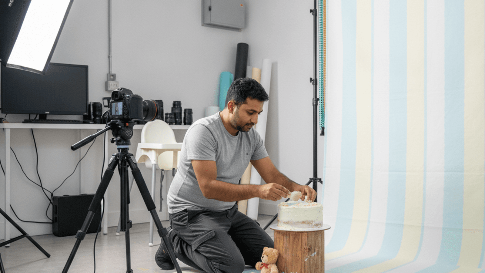 Cake Smash Photography in Dubai